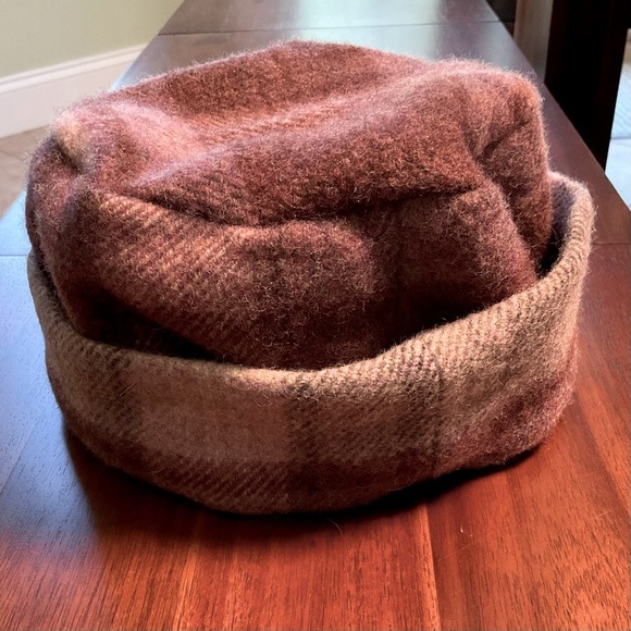 Cotswold Woollen Weavers Mauve Plaid Hat - Picture 2 of 5